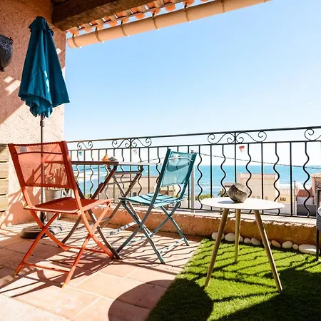 A 2 Pas De La Mer Apartment